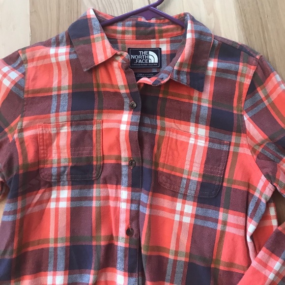 The North Face flannel - Picture 3 of 5